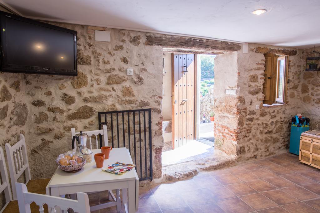 El Pajar De Tia Maria Casas del Castanar